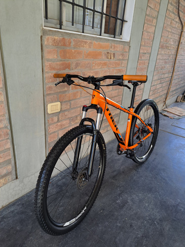 Vendo Bicicleta Trek Marlin 6 R29