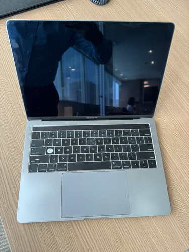Macbook Pro 2018, 8 Gb De Ram, 256 Ssd Cinza 13, Touch Bar