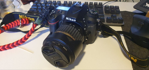 Nikon D7100 Con 3 Lentes
