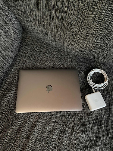 Apple Macbook Pro 2019 I5 
