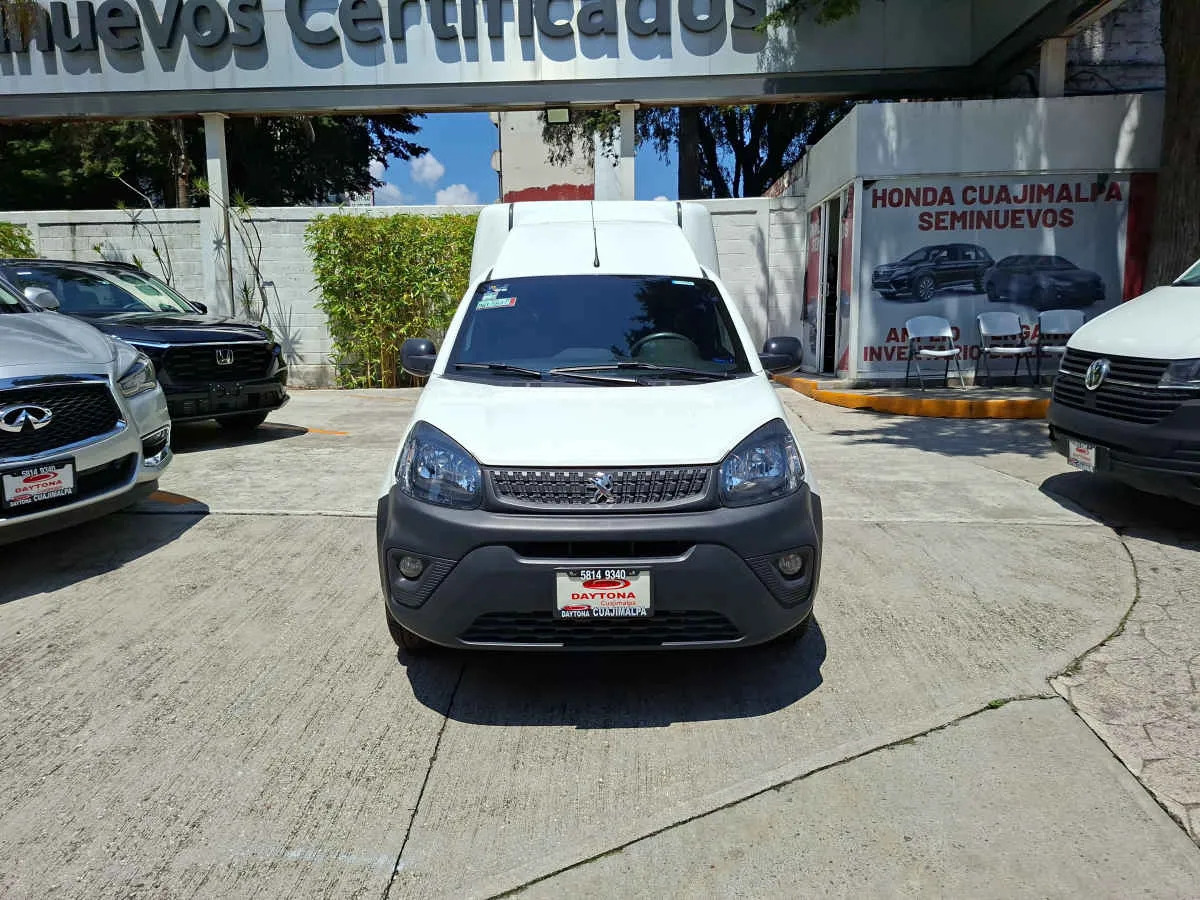 Peugeot Partner Rapid 2025 - Imagen 8