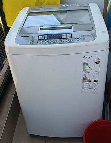 Lavarropas Automático LG T7020td 7kg Se Sacude Al Centrifuga