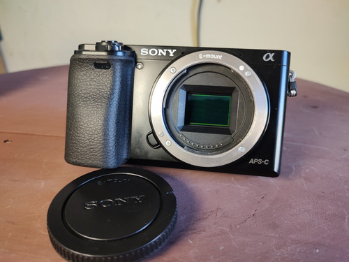 Camara Sony A6000 