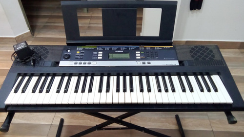 Piano Teclado Yamaha Psr-e243 Con Base