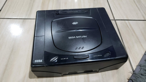 Sega Saturn Primeiro Modelo Só O Aparelho Sem Nada E Com Defeito! Tela Preta!