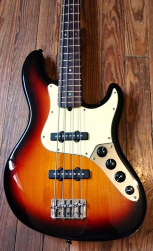 Fender Jazz Bass American Deluxe 2006 Impecable !