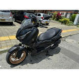 Yamaha Xmax 2023