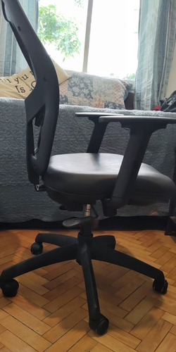 Silla Gamer De Escritorio Mrb City Ergonómica Negra Usada