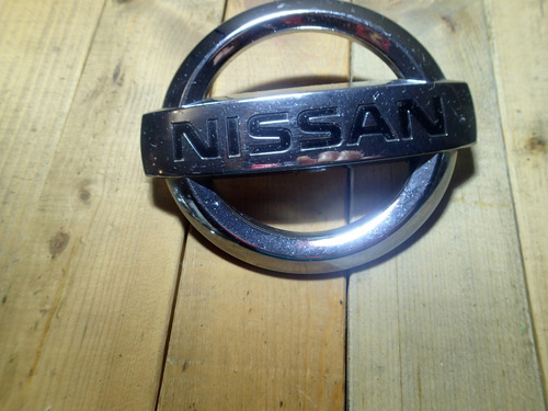 Emblema Delantera Nissan Murano 2007 Foto 3