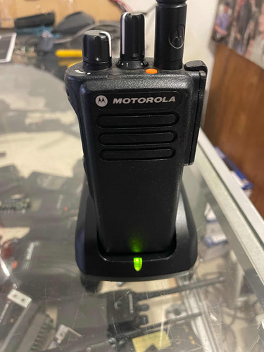 Radio Portátil Motorola Dgp 8050 Uhf