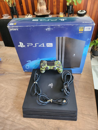 Play Station 4 Pro 1tb