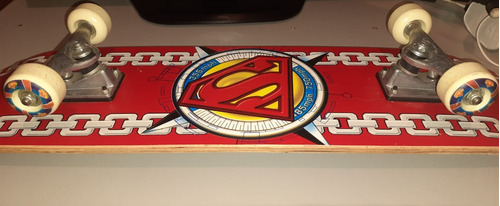 Skate Iniciante Montado Dc Comics Superman