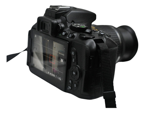  Nikon D5600 Dslr Color  Negro Como Nueva  8042 Disparos