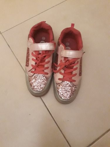 Zapatillas Footy Rosas Con Brillos Y Luz. Talle 38. 