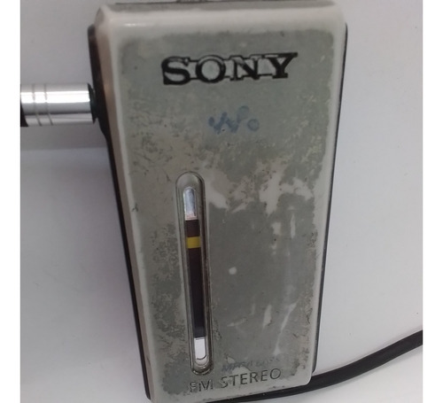 Radio Vintage Sony Srf M84 Am Y Fm Funcional Buen Sonido