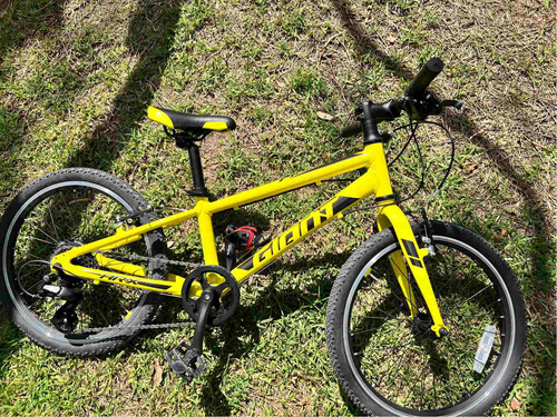 Bicicleta Niño Giant Arx Amarilla
