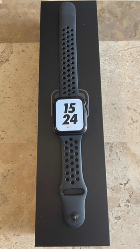 Apple Watch Series 4 Nike Edition 44mm Gps Space Gray Case