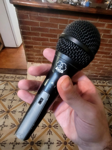 Microfono Akg D880s Austriaco. No Sm58 -impecable Dinamico. 