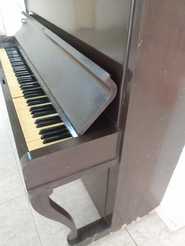Piano Antigo 