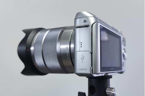 Sony Nex-f3 C/ Lente 18/55mm Do Kit