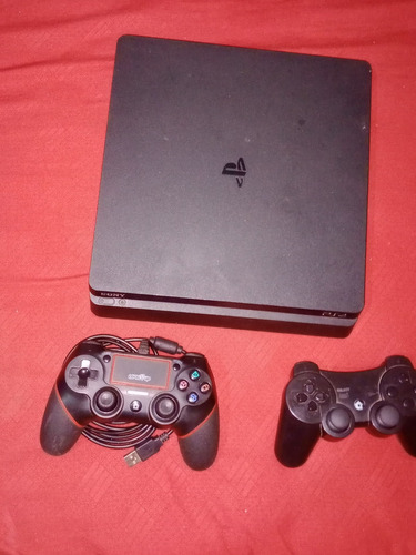Playstation 4 ( 1 Tb) , 2 Joystick, Fifa 17 Físico .