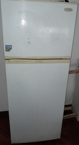 Heladera Philco Con Freezer No Frost Mas Horno Electrico