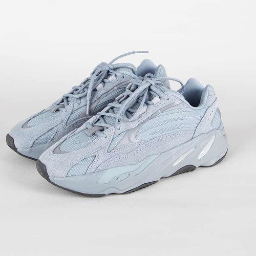 adidas Yeezy Boost 700 V2