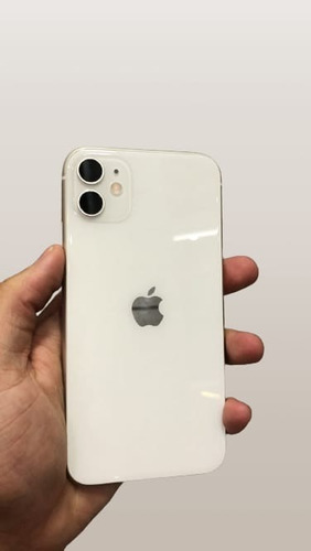 iPhone 11 (64 Gb) - Branco