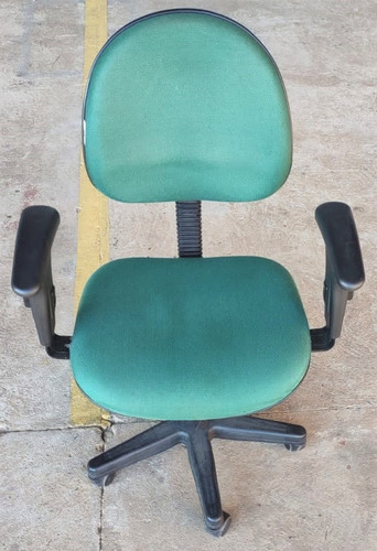 Cadeira Secretaria C/ 5rodinhas Tecido Verde Com Braço Apoio