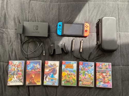 Nintendo Switch 32 + 6 Juegos + Estuche