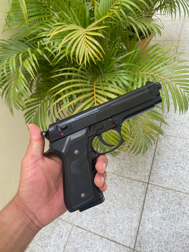 Pistola Pressão Airsoft Beretta M92 Spring Mola Kwc 6mm