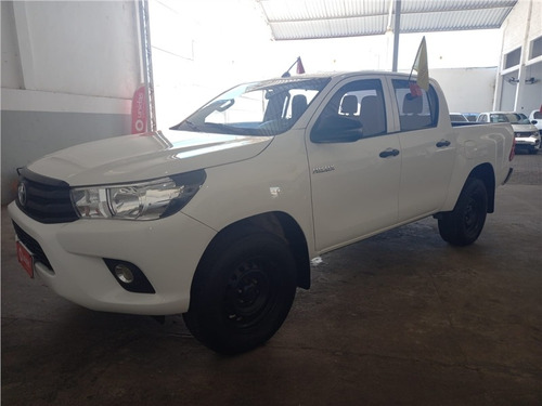 TOYOTA HILUX 2.8 STD 4X4 CD 16V DIESEL 4P MANUAL