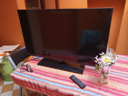 Televisor 40 Pulgadas Usado LG Full Hd Flat Tv F5000 Series 