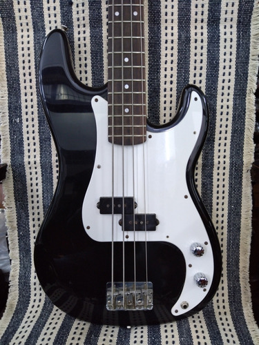 Bajo Fender Precision Bass Réplica