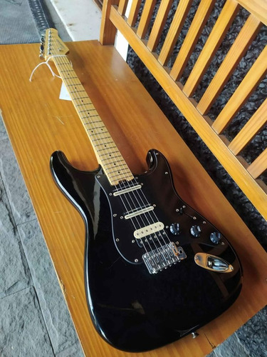 Guitarra Studebaker Strato Com 3 Caps Malagoli! 