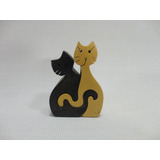 Gato Esculpido Em Madeira Artesanal - Junção Perfeita Amor 