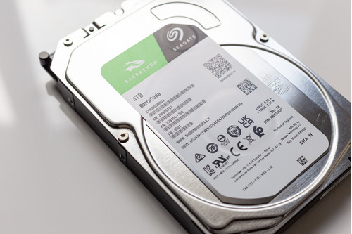 Hd Seagate Barracuda 4tb 4000gb 64mb Sata3 6gb/s St4000dm004