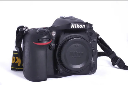 Nikon D7100