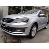 Vw Polo Comfortline 4p Con Baul 2016