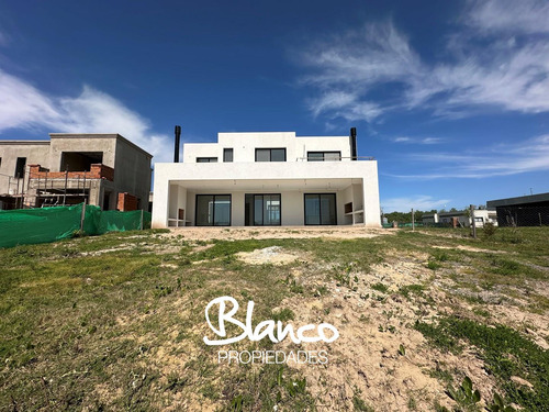 Casa En Venta En Santa Ana, Villanueva, Tigre