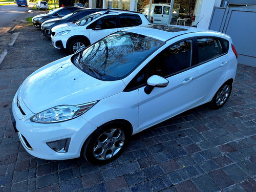 Fiesta Kinectik 1.6 Titanium -eg- (no Focus, No Rs)