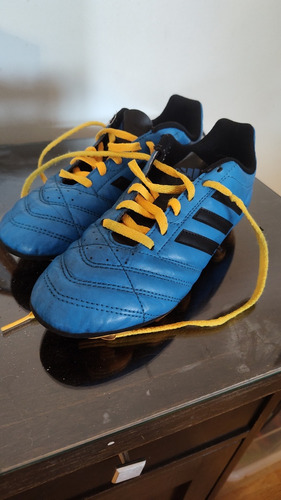 Botines Futbol adidas Originales, Poco Uso. Usados 