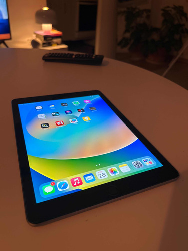 Apple iPad 9,7 Polegadas - Wi-fi E 32gb Cinza Espacial