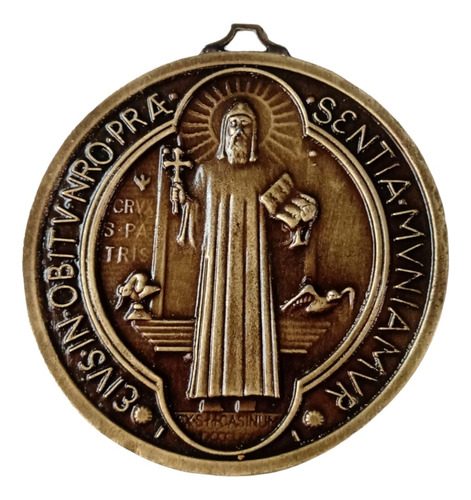 Medalla San Benito 7.5 Cm