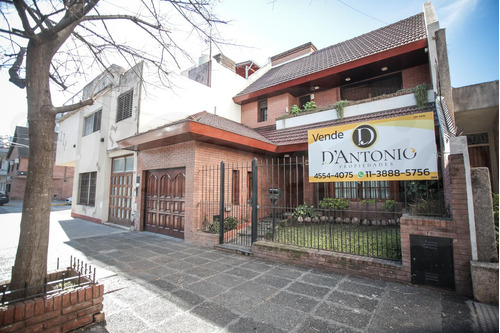 Casa En Venta En Villa Pueyrredón. - Imagen 2