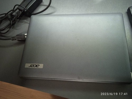 Laptop Acer- Aspire Ram 4 Gb,  Intel, Funcionando Usado!