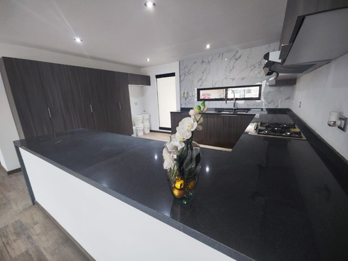 Oportunidad: Casa En Venta Lomas De Angelópolis A Unos Pasos Del Parque Cascatta - Imagen 3