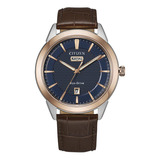 Reloj Citizen Corso Classic Original Hombre Time Square Color De La Correa Café Color Del Bisel Oro Rosa Color Del Fondo Azul