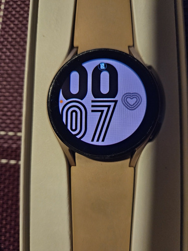 Samsung Galaxy Watch 4 