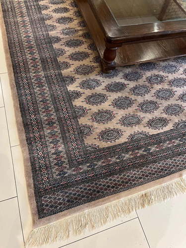 Gran Alfombra Persa Bukhara, Antigua, 2,60x3,30, Excelente